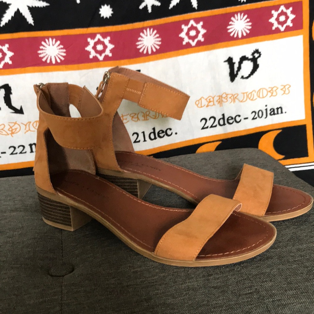 Tan Heeled Open Toe Sandal w/ Elastic Ankle Strap